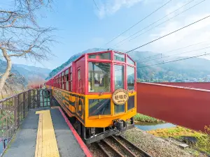 嵐山嵯峨野トロッコ列車