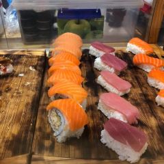 TJ Katsu 여행 사진