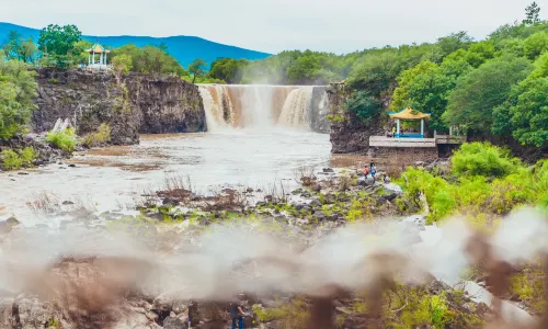 Diaoshuilou Waterfall