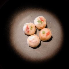 LUNG KING HEEN User Photo