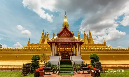 Pha That Luang
