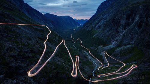 特羅斯蒂山路