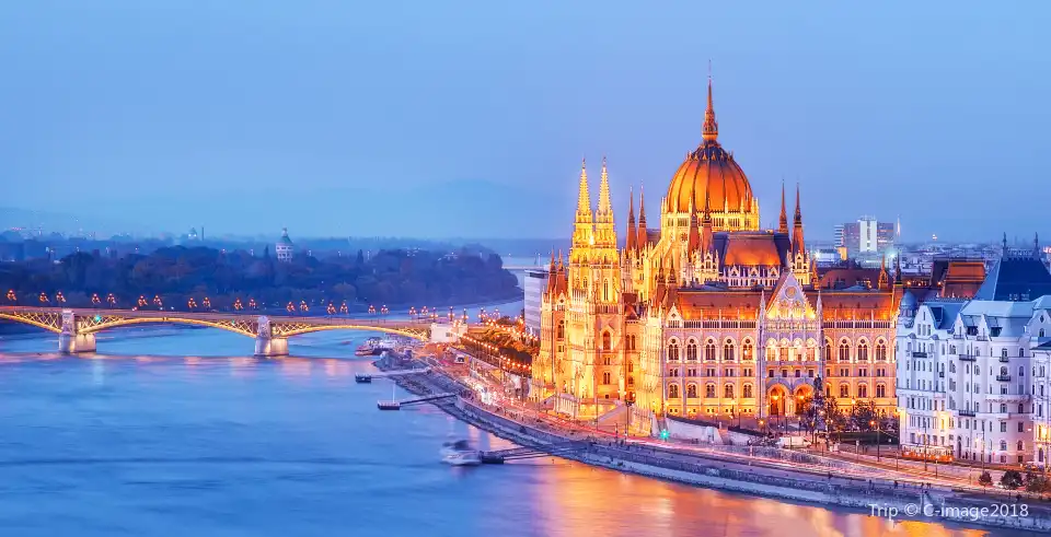 4_Hungarian Parliament Building