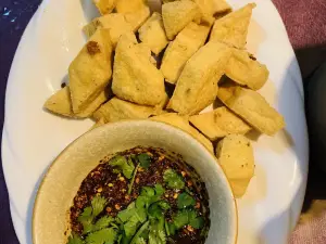 LONG JING YU ZHUANG