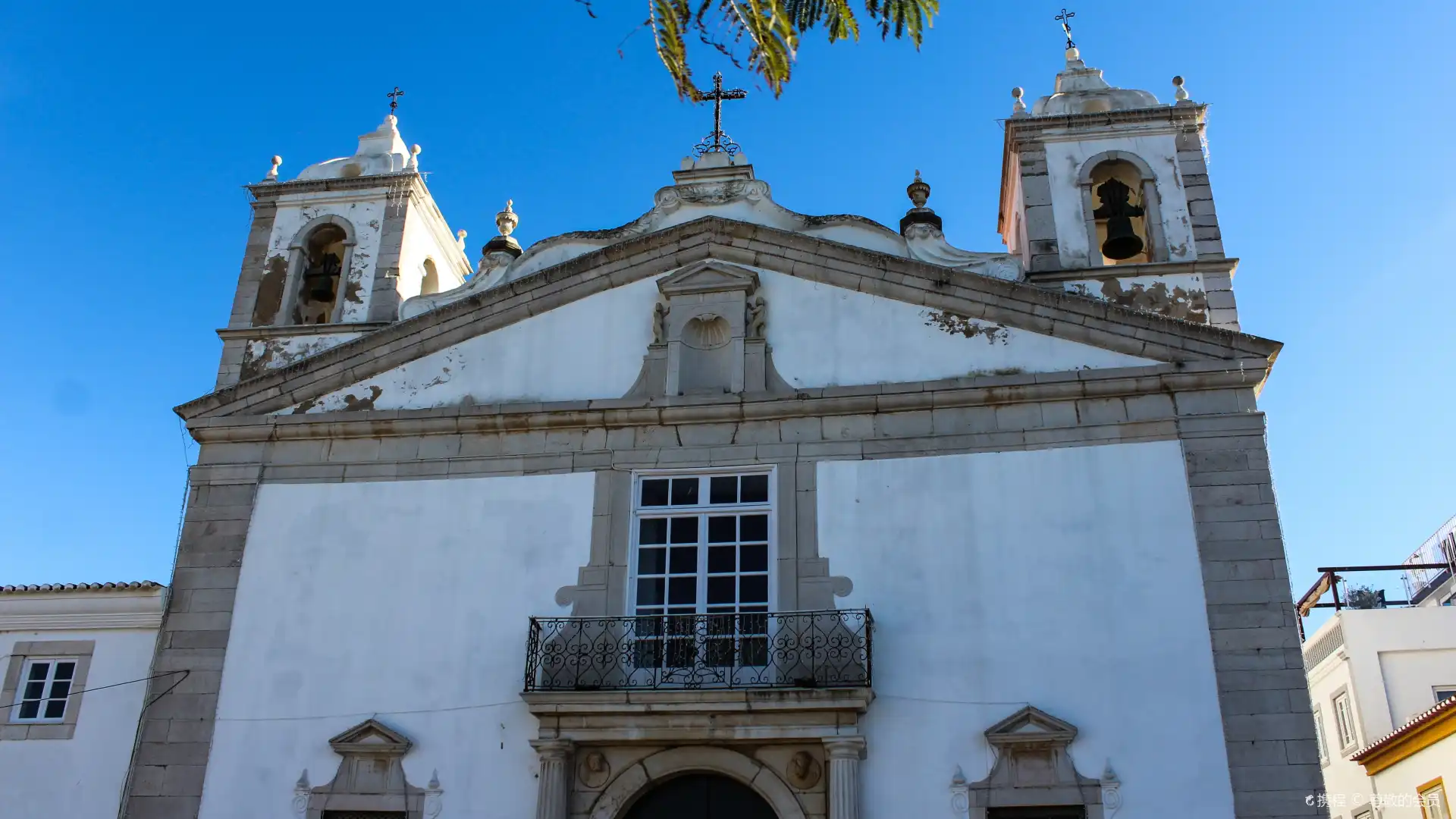 Hotels near Church of saint anthony in lagos city
