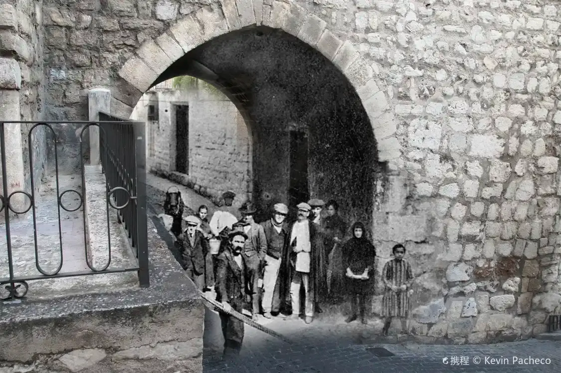 Отели рядом с достопримечательностью «Arco de San Lorenzo»