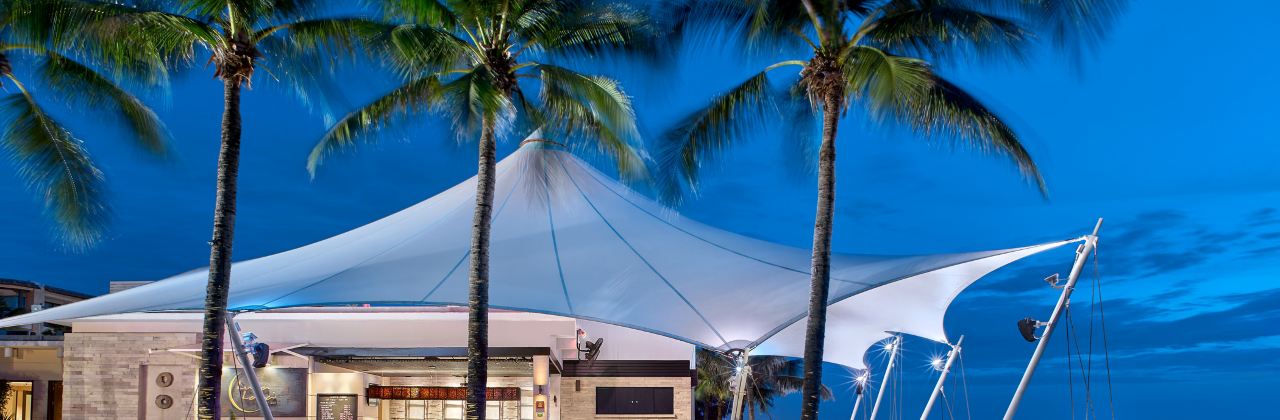 Luna Lanai Beach Bar & Restaurant