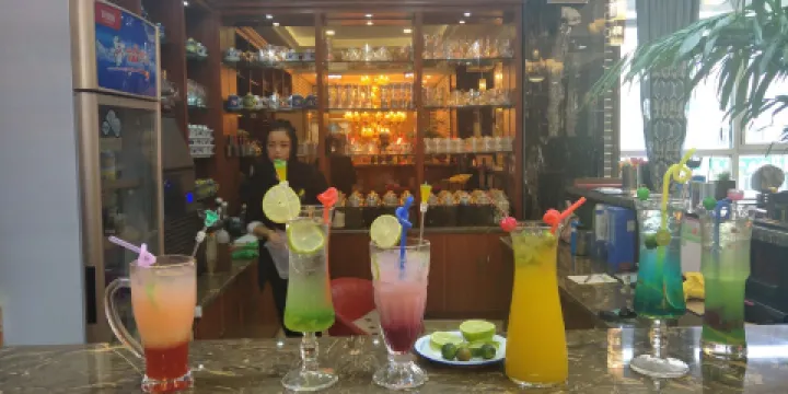 溢農香美食火鍋城