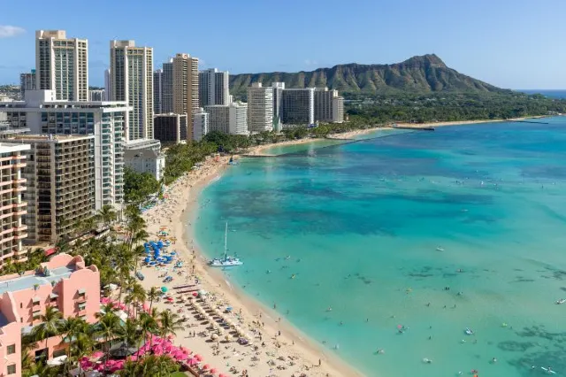 A Guide to Waikiki Beach Honolulu