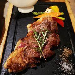 MOMENT hujingyidali Restaurant (jiefanglu) User Photo