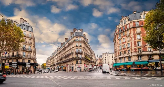 Top 4 World's Most Walkable Cities: Locals' Guide