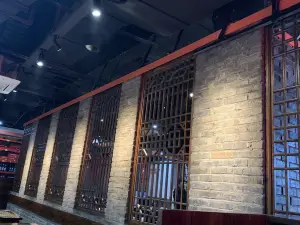 红九格老火锅(巫溪直营店)