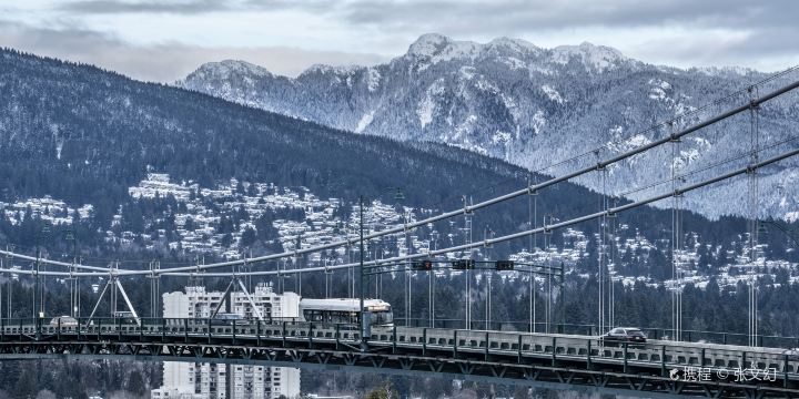 Lions Gate Bridge