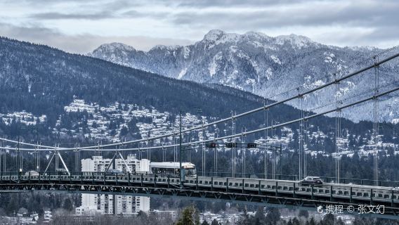 Lions Gate Bridge