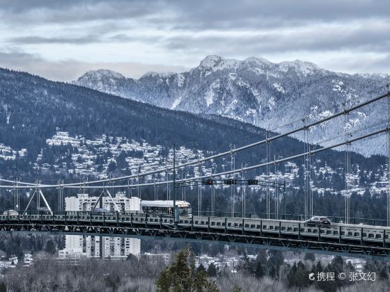 Lions Gate Bridge