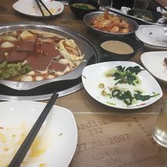 YU JI XIANG LA HA User Photo