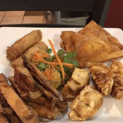 Sunisa's Thai Restaurant ( First Location) 여행 사진