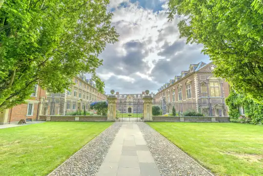 セント・キャサリンズ・カレッジ周辺のホテル