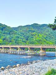 Мост Тогетсукио