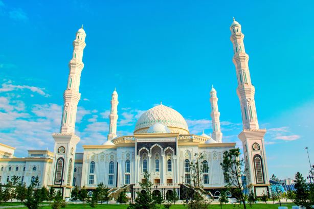 Hazrat Sultan Mosque