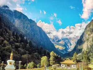 Yubeng Lower Village