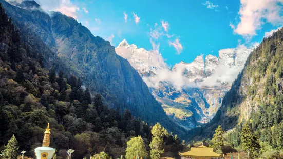 Yubeng Lower Village