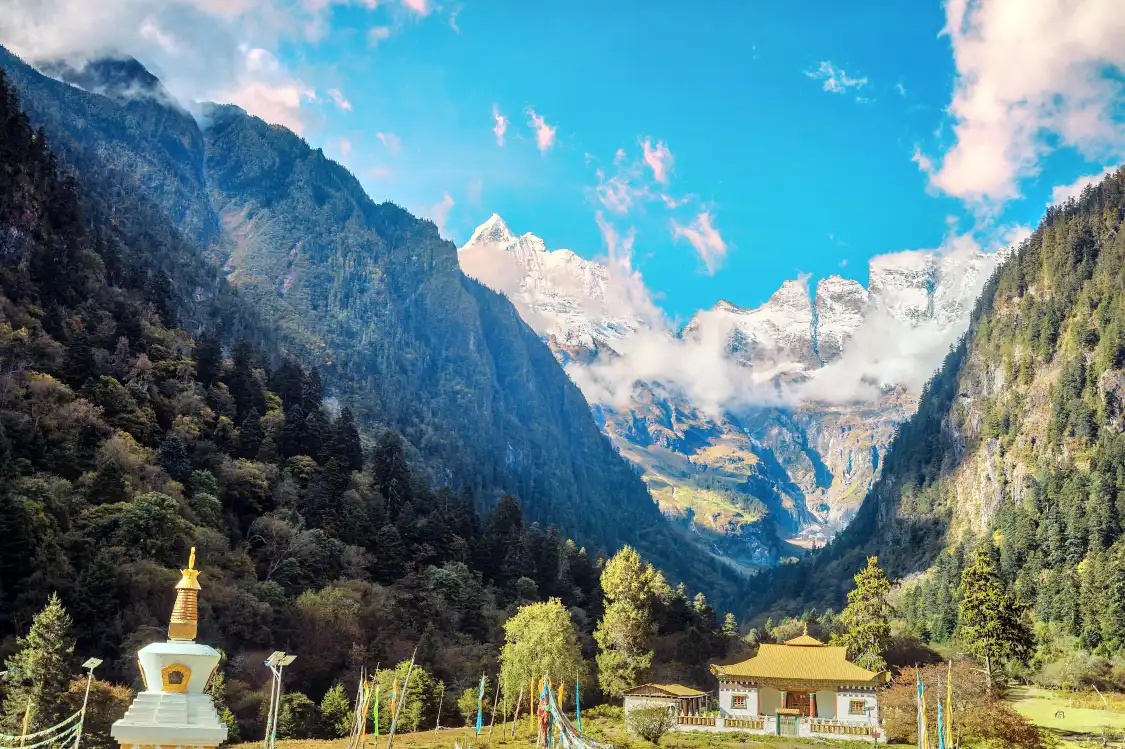 Hotel dekat Yubeng Lower Village