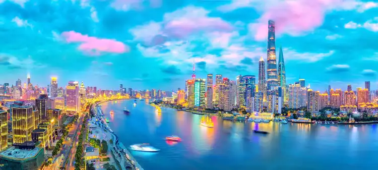 Hotels near Huangpu River