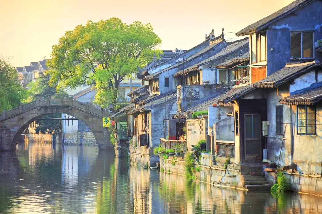 Các khách sạn gần Fengjing Ancient Town