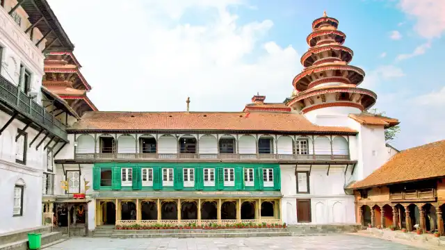 โรงแรมใกล้จัตุรัสหนุมานโธกา