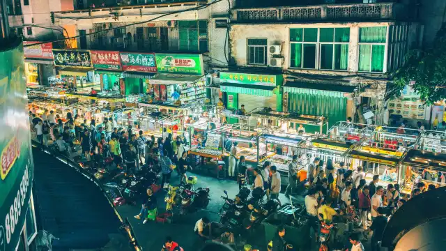 Hotels near No.1 Farmers Market