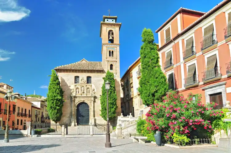 Hotels near Peinador de la Reina