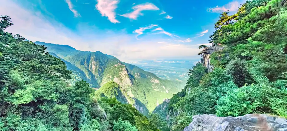 龍首崖
