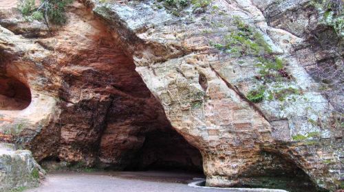 Gutmanis Cave