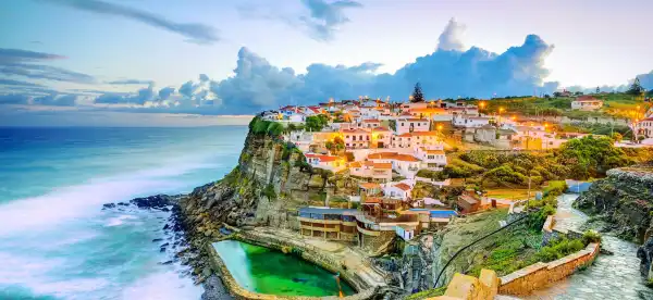 Hotels in Azenhas do Mar