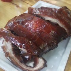黄记四更烤乳猪店 User Photo
