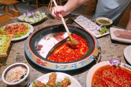 重庆九宫格老火锅(友谊路店)