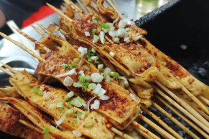 马关弟小马哥牛羊肉把把烧