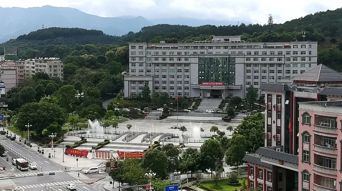 Lianshan Cultural Square