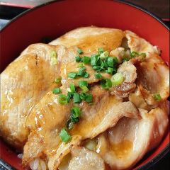 Ufuya ảnh của người dùng