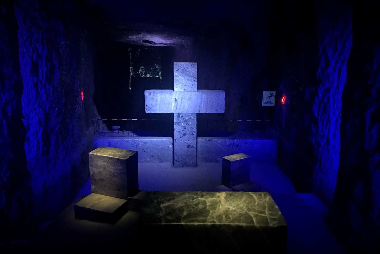 塩の教会 シパキラ岩塩鉱山 コロンビア 02861000541 の写真素材 イラスト素材 アマナイメージズ