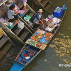 Amphawa Floating Market User Photo