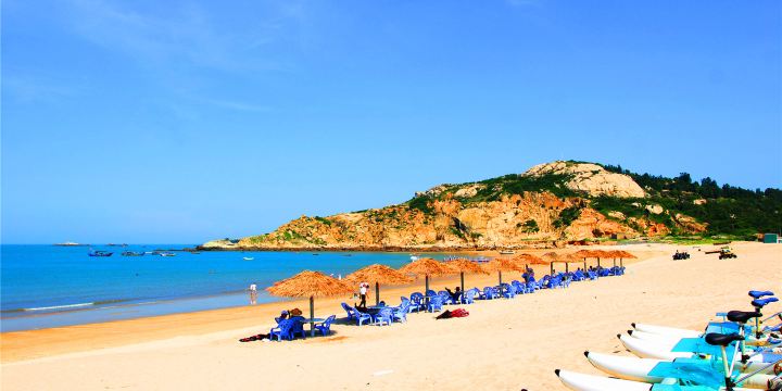 Lianchi Ao Beach