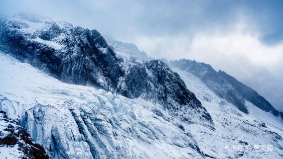 Jade Dragon Snow Mountain and Baisha Village Tour from Lijiang