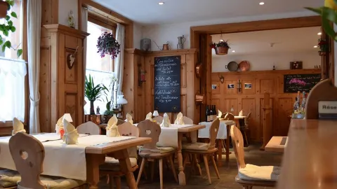 Restaurant Engiadina in グラウビュンデン州