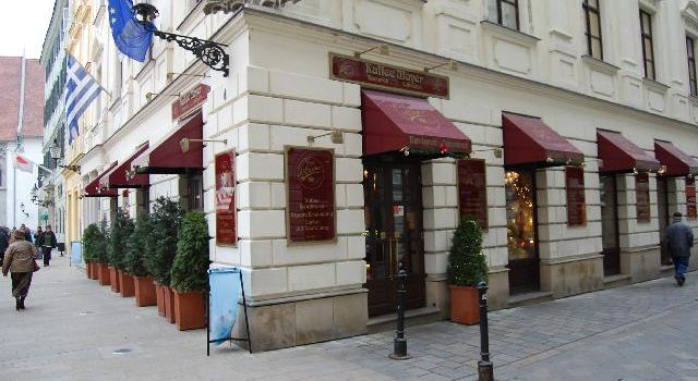 Cafe Mayer