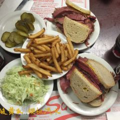 Schwartz's Deli User Photo