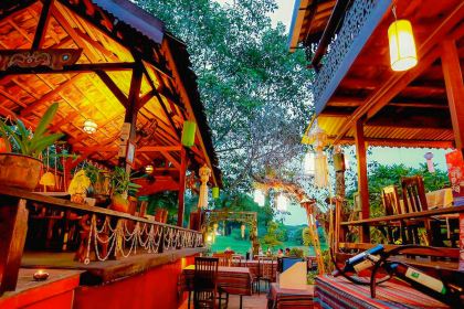 Paak Dang Riverside Restaurant