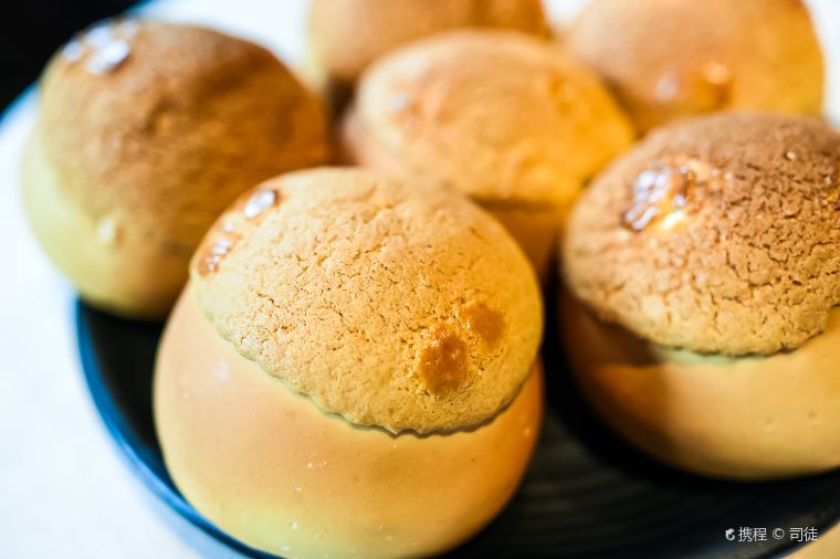 廣州炳勝 | 必試菜式：巨型菠蘿包