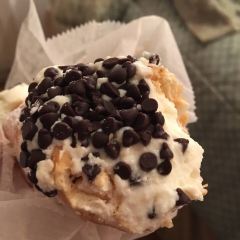 Mike's Pastry User Photo